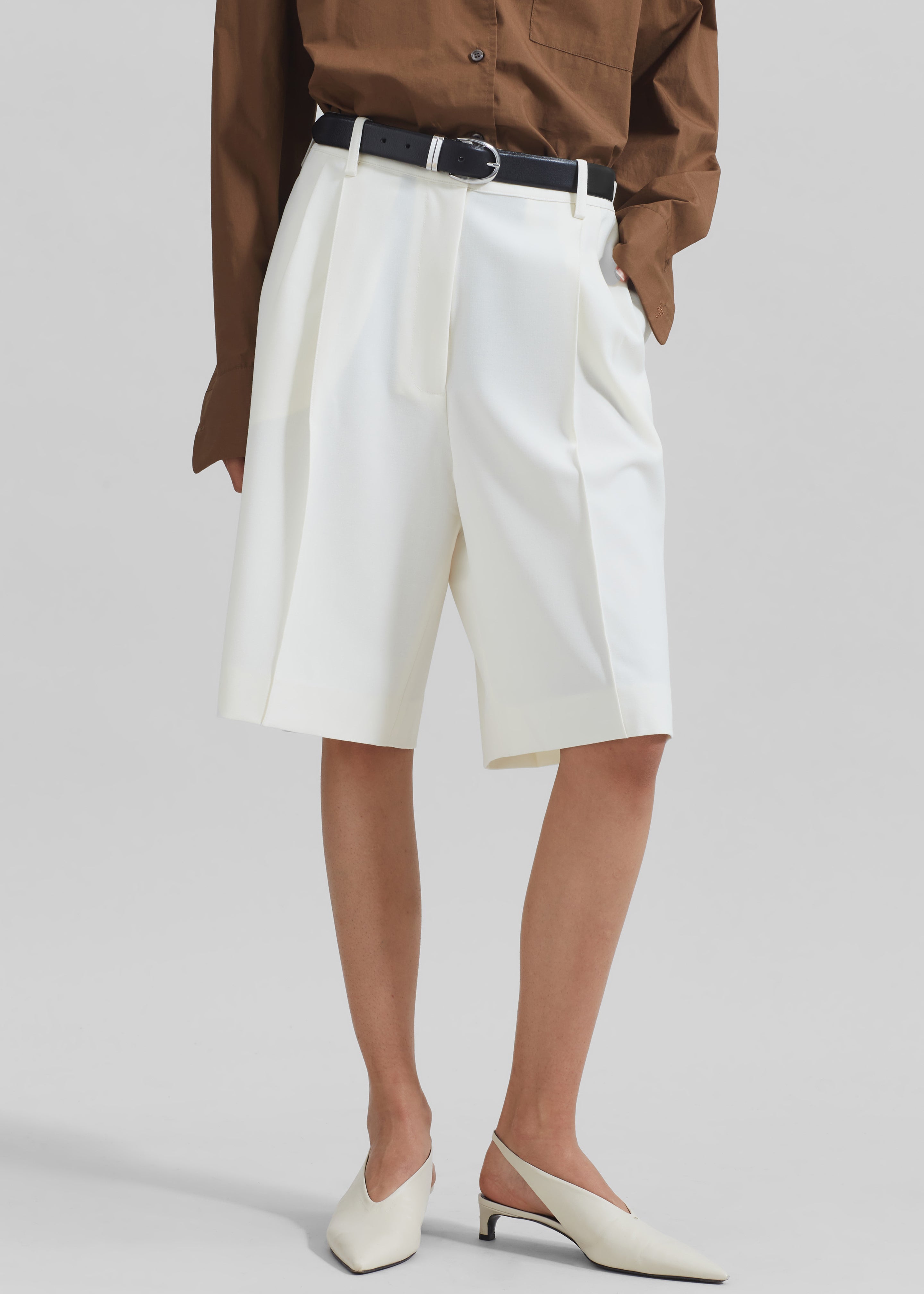 Ora Leather Belt - Black/Silver