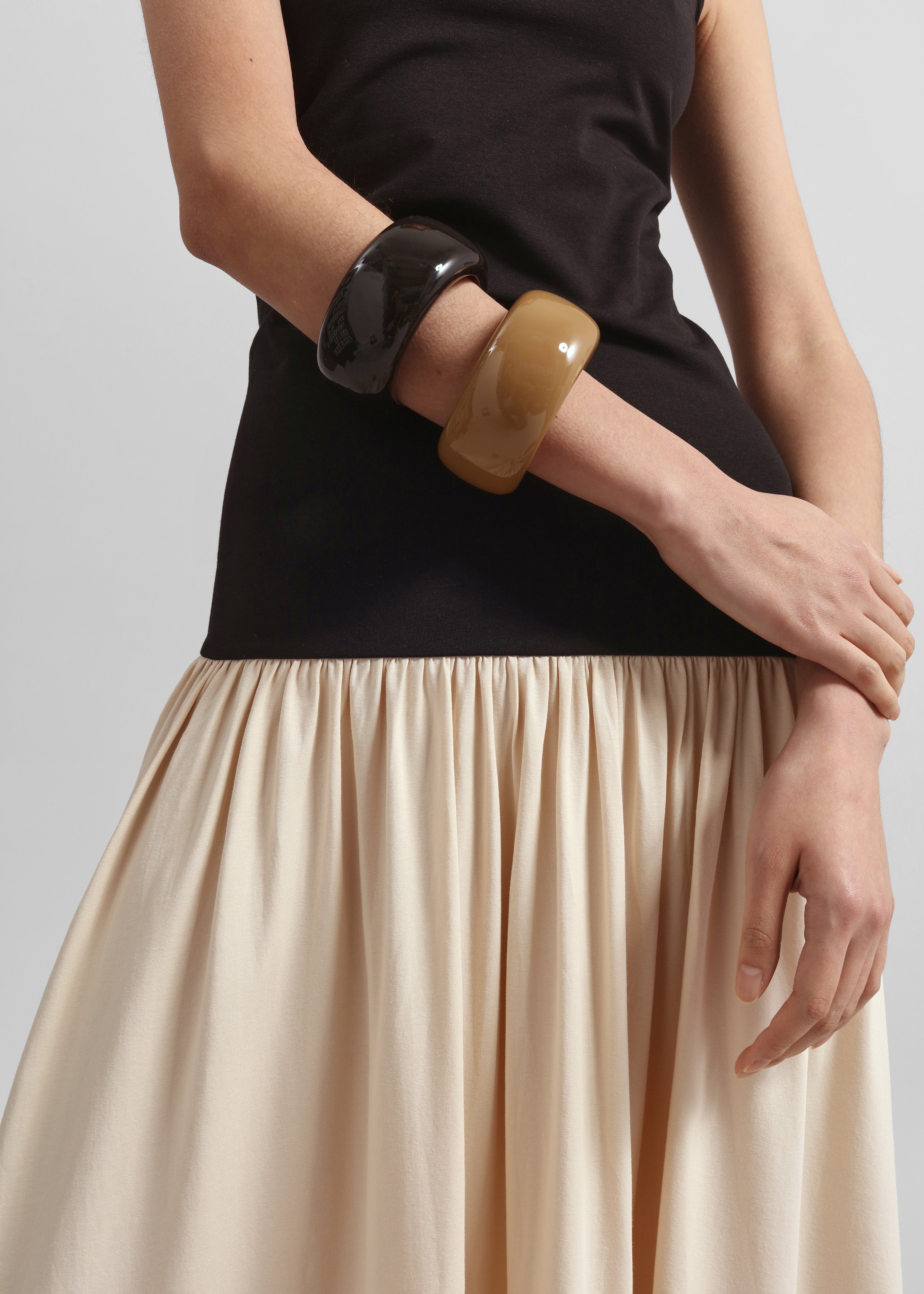 TFS Glossy Bangle - Camel